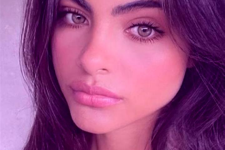Hazel, 23, a brunette dark-eyed european companion based in Riese Pio X. Offering Massage, Tantra, GFE, Couples, BDSM. Available for incall and outcall, over...