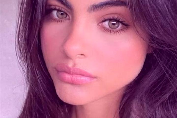 Hazel, 23, a chestnut grey-eyed indian companion based in Moylough. Offering Roleplay, Massage, Girlfriend Experience. Available for incall and outcall, over...