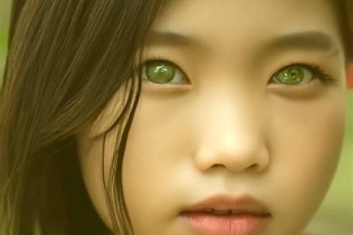 Hazel, 24, a chestnut green-eyed asian companion based in Novki. Offering Tantra, Couples, Prostate Massage. Available for incall and outcall, overnight book...