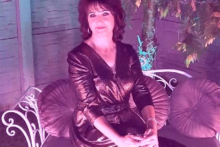 Hazel, 24 — Escort in Cosoba, Romania