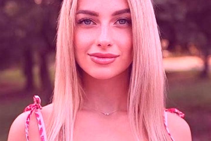 Hazel, 24 — Escort in Kremenchuk, Ukraine