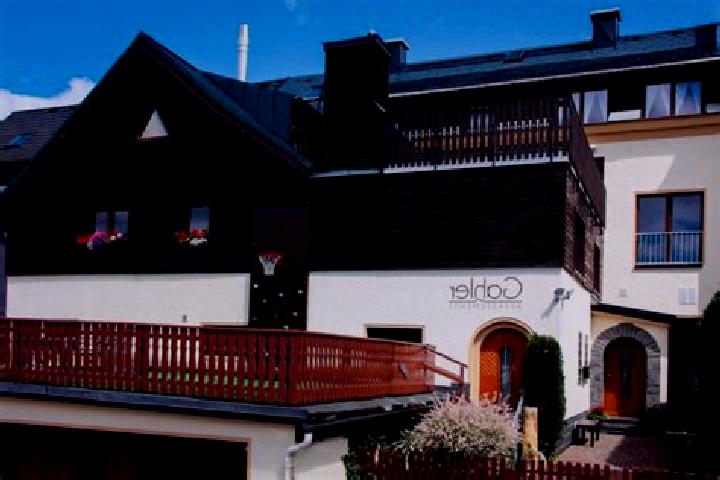 Hazel, 25 — Escort in Abertamy, Czech Republic