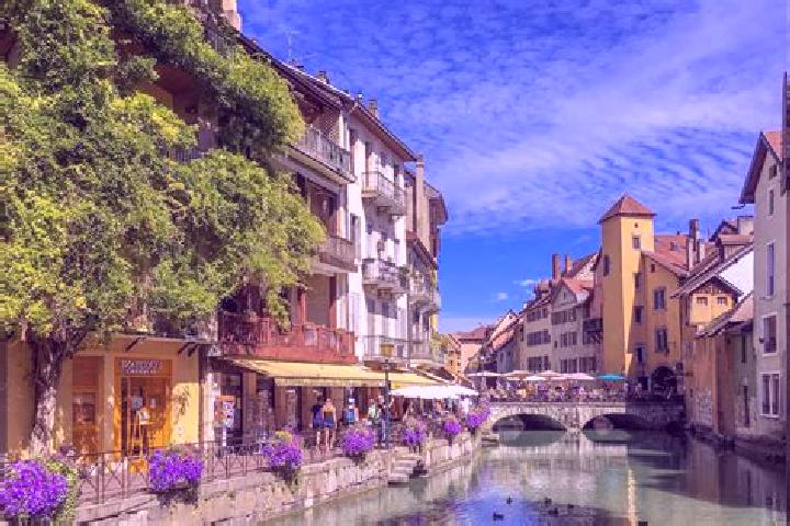 Hazel, 25 — Escort in Chaulgnes, France