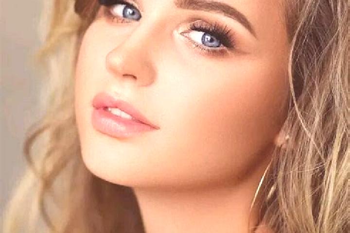 Hazel, 26, a dark blonde blue-eyed european companion based in Welsh. Offering 69, Dinner Date, Deep French Kissing. Available for incall and outcall, day an...