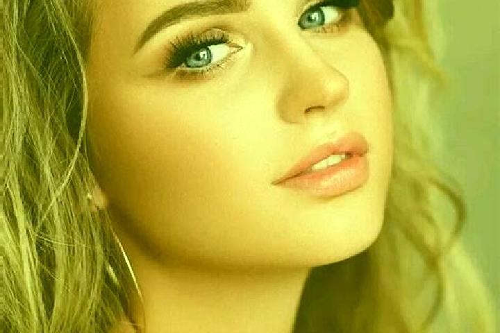 Hazel, 26, a dark blonde blue-eyed european companion based in Yirrkala. Offering Duos, A-Level, Travel Companion, Dinner Date, GFE. Available for incall and...