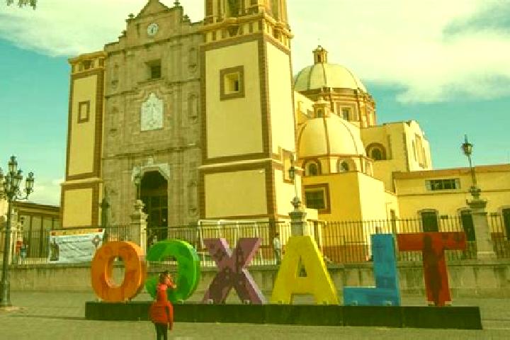 Hazel, 26 — Escort in Tlaxco (Santiago Tlaxco), Mexico