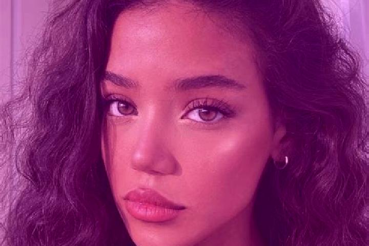 Hazel, 27, a black brown-eyed ebony companion based in Doomadgee. Offering 69, Fetish, Couples. Available for incall and outcall, overnight bookings available.