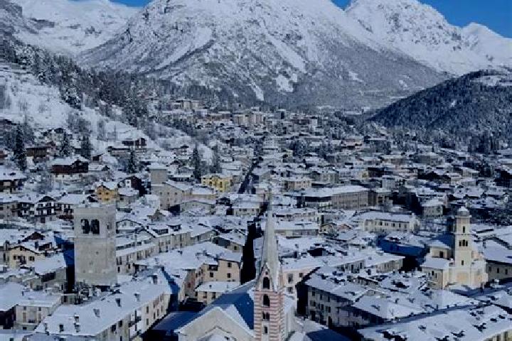 Hazel, 27 — Escort in Bormio, Italy
