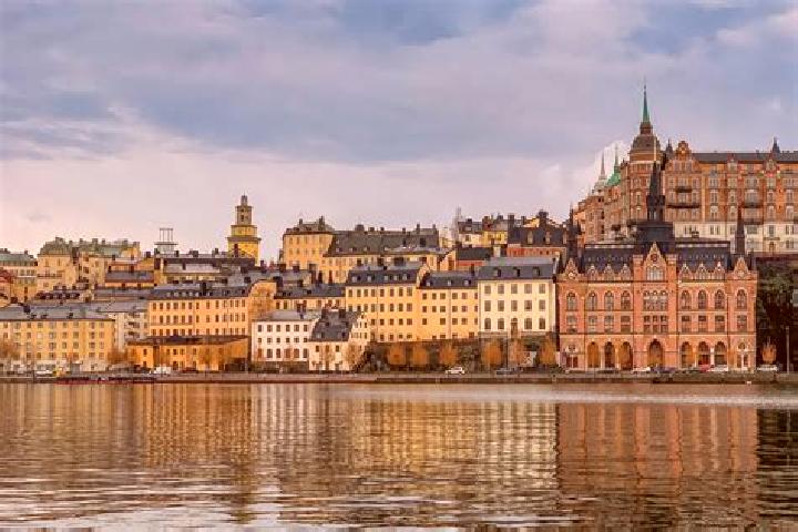 Hazel, 27 — Escort in Sjoevik, Sweden