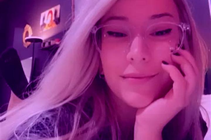 Hazel, 28, a blonde hazel-eyed asian companion based in Klingenberg am Main. Offering BDSM, Prostate Massage, Erotic Massage. Available for incall and outcal...