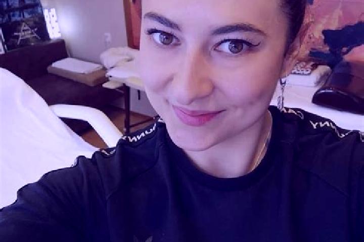 Hazel, 29, a black green-eyed european companion based in Mezieres-sur-Issoire. Offering Domination, Tantra, Dinner Date, Duos, Striptease. Available for inc...