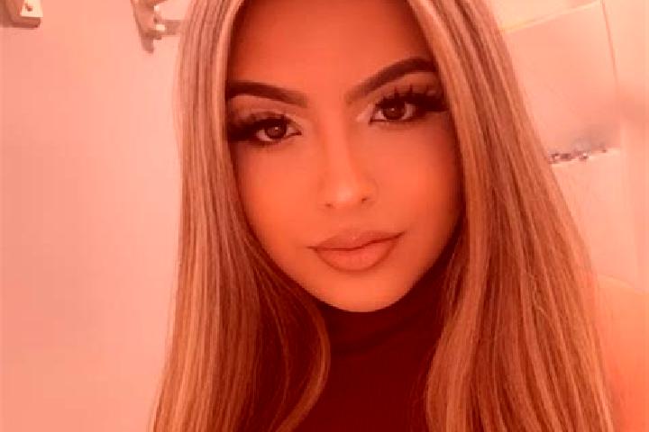 Hazel, 29, a blonde brown-eyed latina companion based in Teximalpa. Offering Party Girl, BDSM, Couples. Available for incall and outcall, day and evening dates.