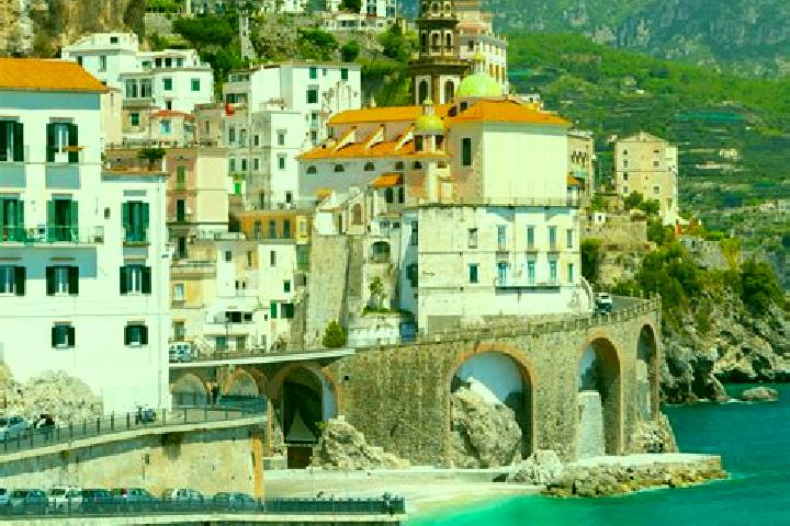 Hazel, 29 — Escort in Arenella, Italy