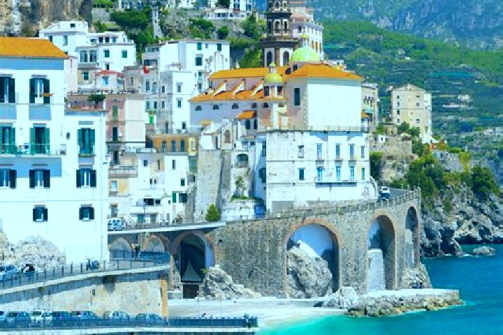 Hazel, 29 — Escort in Calvatone, Italy