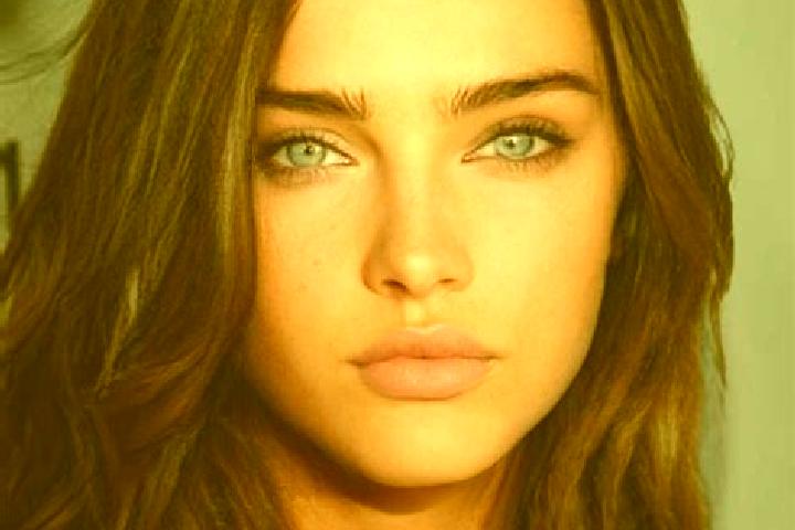 Hazel, 30, a brunette grey-eyed caucasian companion based in Fangqiao. Offering A-Level. Available for incall and outcall, overnight bookings available.