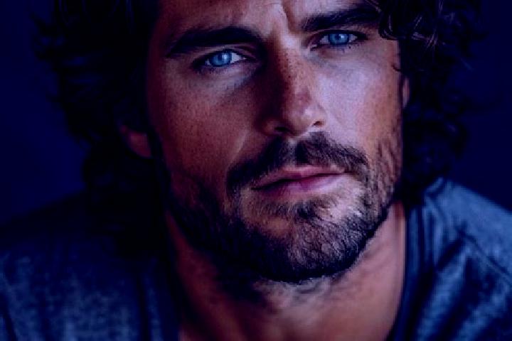 Hazel, 30, a chestnut grey-eyed ebony companion based in Stockholm. Offering CIM, Roleplay, Deep French Kissing, Tantra. Available for incall and outcall, da...