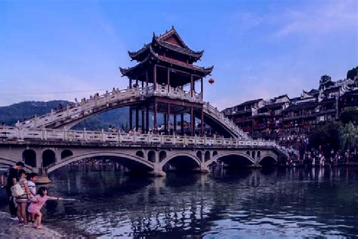 Hazel, 30 — Escort in Anshun, China