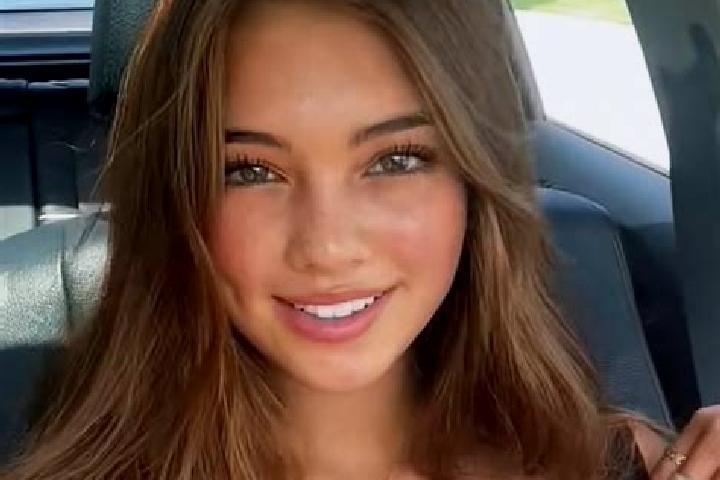 Hazel, 31, a brunette grey-eyed asian companion based in Palmetto Bay. Offering Prostate Massage, Striptease, BDSM. Available for incall and outcall, overnig...