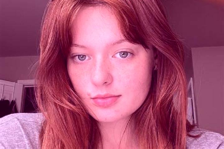 Hazel, 31, a dark blonde amber-eyed mixed companion based in Villers-le-Lac. Offering Prostate Massage, A-Level, 69, Travel Companion, Overnight. Available f...