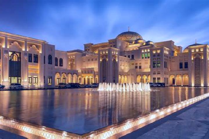 Hazel, 32, a black grey-eyed mediterranean companion based in Qasr al Farafirah. Offering Roleplay, Party Girl, Travel Companion. Available for incall and ou...