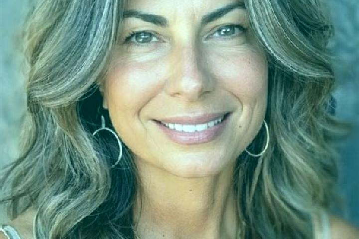 Hazel, 32, a brunette grey-eyed middle eastern companion based in La Soledad Barrio. Offering Couples, Deep French Kissing, A-Level, Erotic Massage. Availabl...