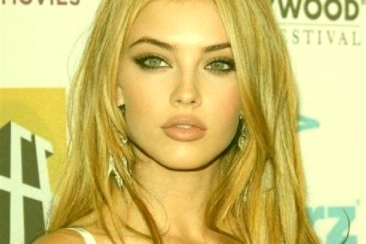 Hazel, 32, a dark blonde hazel-eyed mediterranean companion based in Prunelli-di-Fiumorbo. Offering GFE, 69, Striptease, Couples, CIM. Available for incall a...
