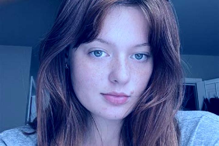 Hazel, 32, a red brown-eyed caucasian companion based in Segbere. Offering Fetish, GFE, CIM. Available for incall and outcall, overnight bookings available.