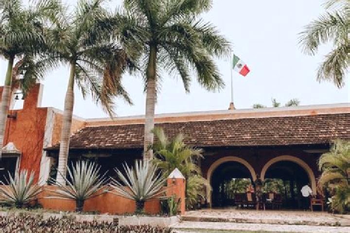 Hazel, 32 — Escort in Dzibikak, Mexico