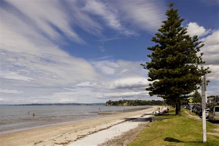 Hazel, 32 — Escort in Eastern Beach, New Zealand