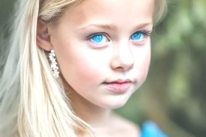 Hazel, 33, a blonde blue-eyed indian companion based in Siquijor. Offering OWO, Couples, 69, GFE. Available for incall and outcall, day and evening dates.