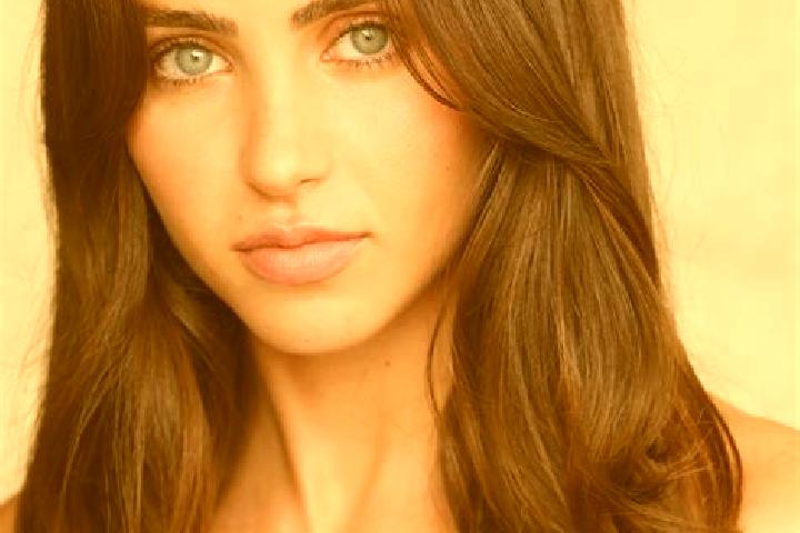 Hazel, 33, a brunette dark-eyed caucasian companion based in Plomelin. Offering Couples, Tantra, Girlfriend Experience, OWO, Party Girl. Available for incall...