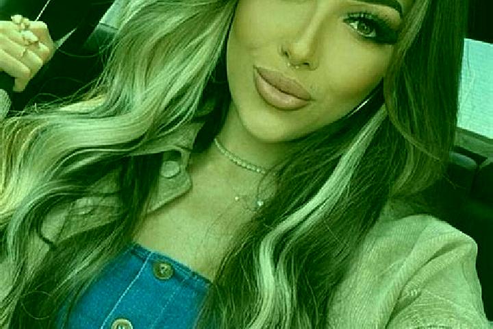 Hazel, 33, a dark blonde brown-eyed mixed companion based in Aguas Buenas. Offering Striptease, Travel Companion, OWO. Available for incall and outcall, over...