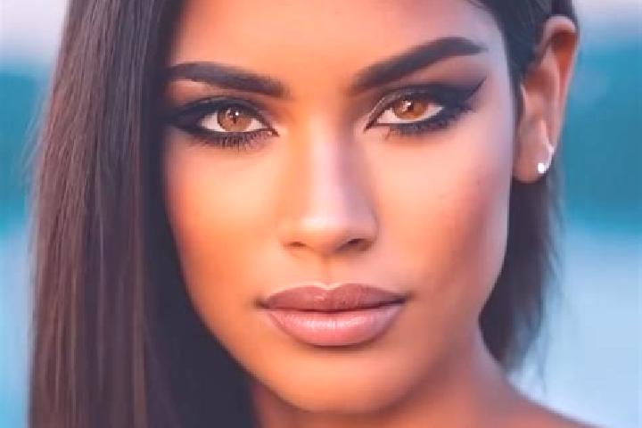 Hazel, 33, a red dark-eyed latina companion based in Santa Martha Etla. Offering Massage, Couples, BDSM, CIM, 69. Available for incall and outcall, overnight...
