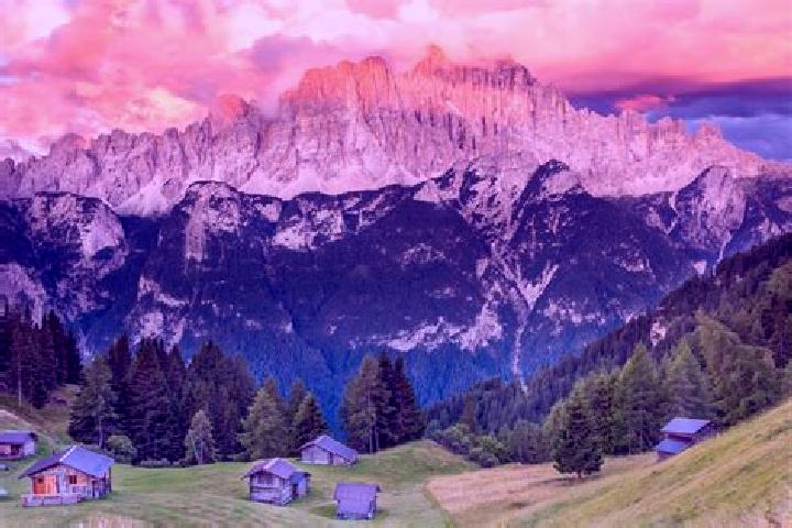 Hazel, 33 — Escort in Alleghe, Italy