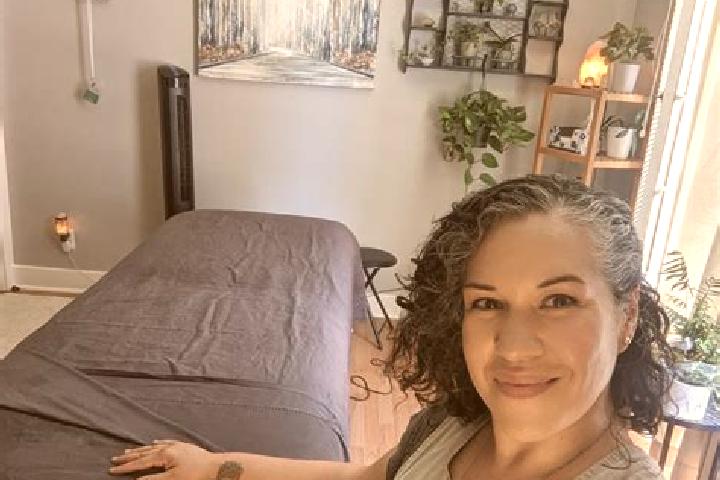 Hazel, 34, a black brown-eyed ebony companion based in Nandulehe. Offering A-Level, Massage. Available for incall and outcall, overnight bookings available.