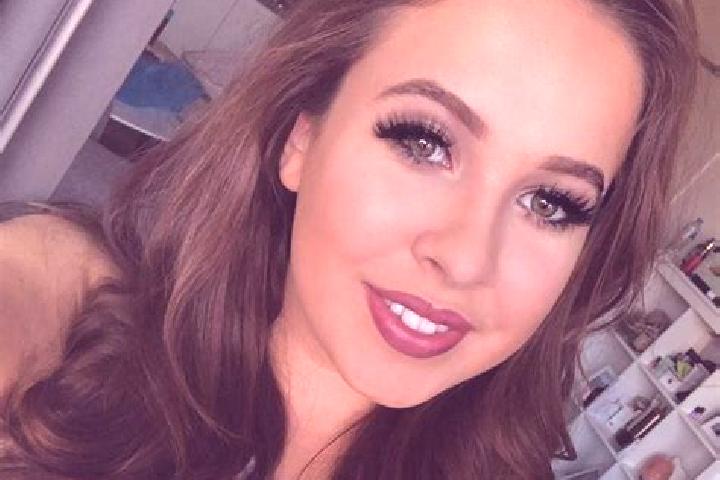 Hazel, 34, a brunette brown-eyed european companion based in San Miguel Peras. Offering Erotic Massage, GFE, Dinner Date. Available for incall and outcall, d...