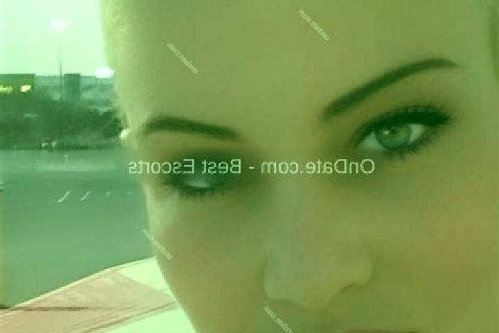 Hazel, 34 — Escort in Chongshan, China