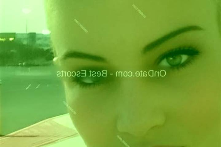 Hazel, 34 — Escort in Surskoye, Russia