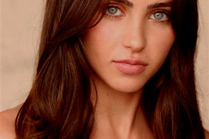 Hazel, 35, a auburn brown-eyed ebony companion based in Bila Tremesna. Offering 69, CIM. Available for incall and outcall, day and evening dates.