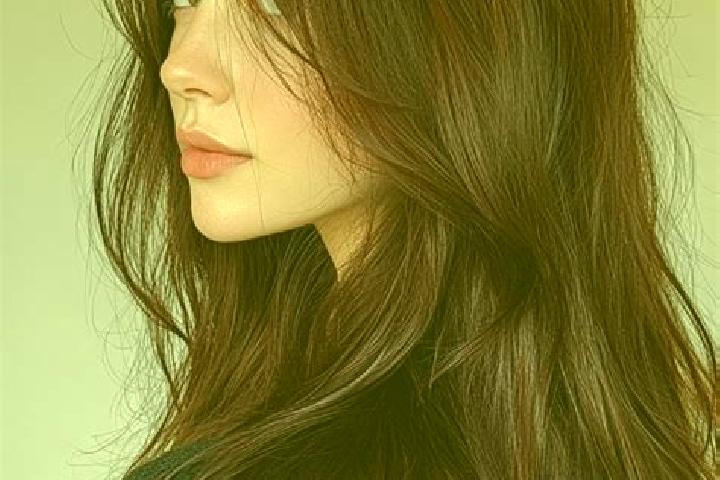 Hazel, 35, a auburn brown-eyed european companion based in Pinnaroo. Offering OWO, Massage. Available for incall and outcall, overnight bookings available.