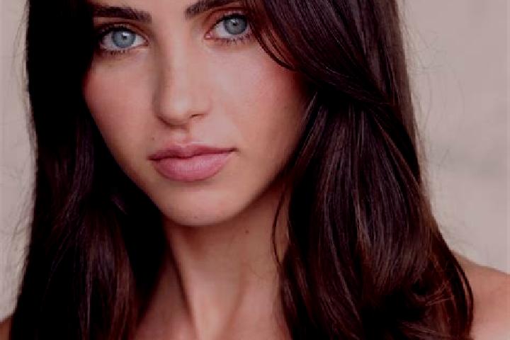 Hazel, 35, a red brown-eyed european companion based in Ngadipuro. Offering CIM, A-Level, 69. Available for incall and outcall, day and evening dates.