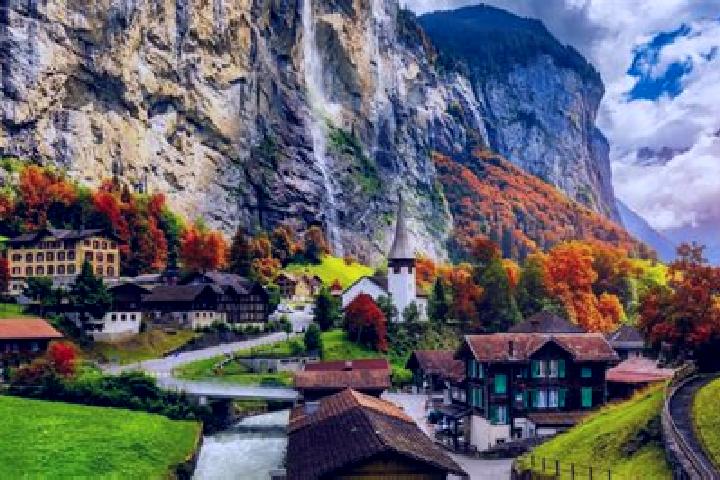 Hazel, 35 — Escort in Fully, Switzerland