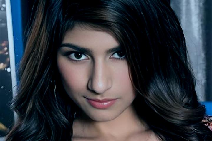 Hazel, 35 — Escort in Nahr-e Mian, Iran