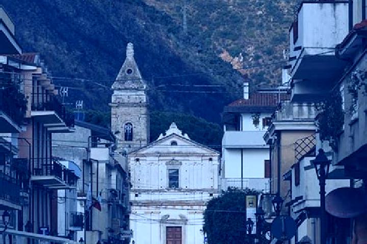 Hazel, 35 — Escort in Parghelia, Italy