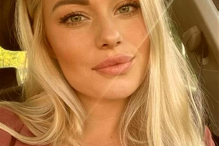 Hazel, 36, a blonde hazel-eyed mediterranean companion based in Kaser. Offering Travel Companion, Domination, Fetish, Massage. Available for incall and outca...