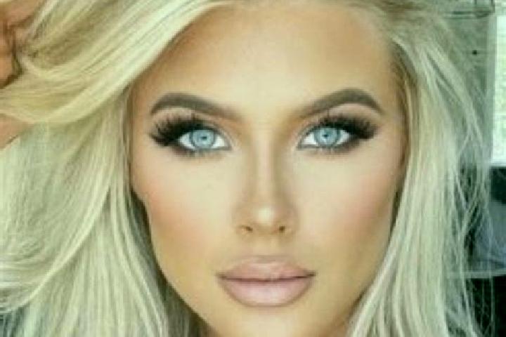 Hazel, 36, a platinum blonde amber-eyed ebony companion based in Grossheirath. Offering Erotic Massage, Fetish, Couples. Available for incall and outcall, ov...