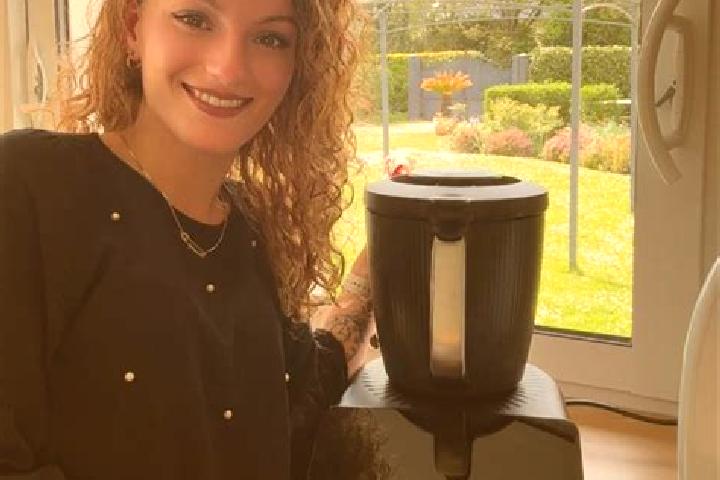Hazel, 36 — Escort in Le Trait, France