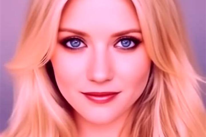 Hazel, 39, a blonde amber-eyed caucasian companion based in Lazurne. Offering A-Level, Travel Companion, Overnight. Available for incall and outcall, overnig...
