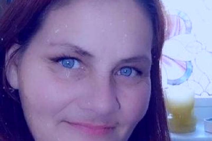 Hazel, 39, a red blue-eyed caribbean companion based in Waakirchen. Offering Fetish, Dinner Date, Duos. Available for incall and outcall, day and evening dates.