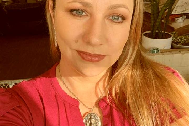 Hazel, 39 — Escort in Sterling City, United States